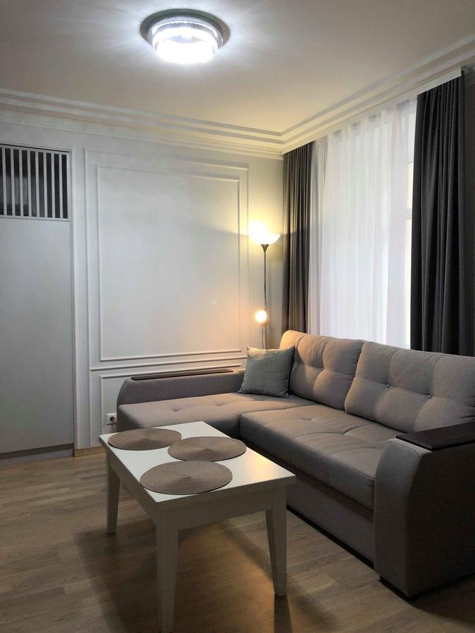 Lux Apartment Ruska Leópolis Exterior foto